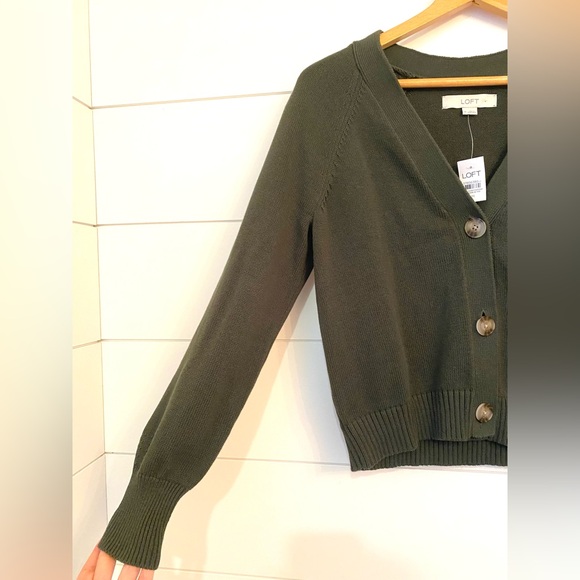 NWT LOFT Women's Green Cardigan Sweater. Size medium. - Picture 7 of 7